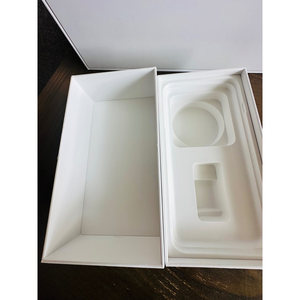 Apple iPhone 7 Plus - 128GB Rose Gold - Smartphone BOX ONLY - Picture 2 of 4